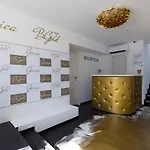 B Gold Luxury