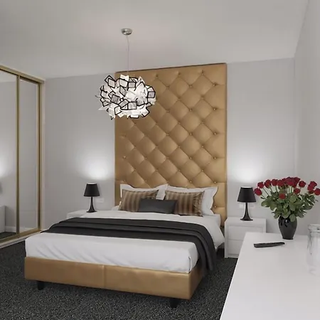 B Gold Luxury 4*