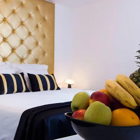 B Gold Luxury Bed & Breakfast