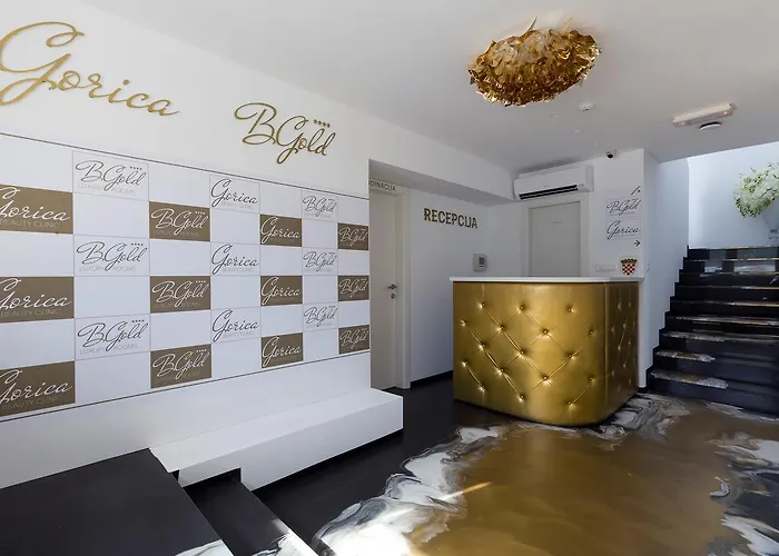 B Gold Luxury