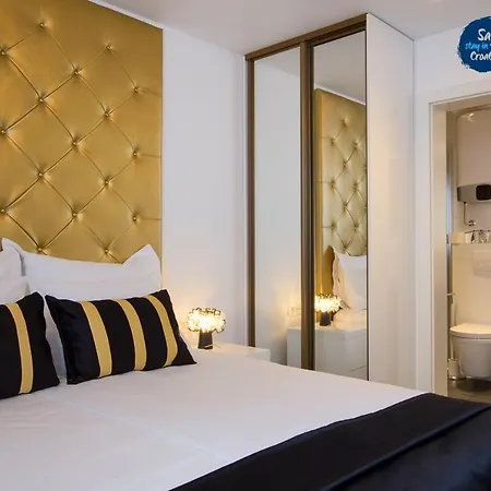 B Gold Luxury Bed and breakfast Split